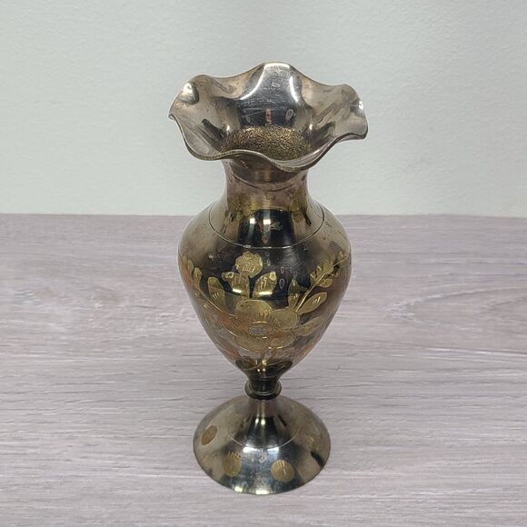 Vintage Brass Etched Engraved Floral Vase Ruffled Edge Made in India - Picture 1 of 6